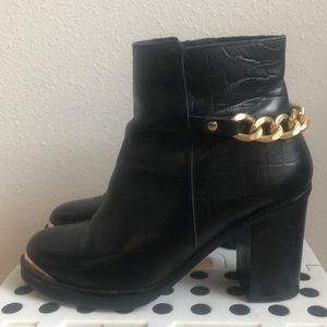 Topshop Merit Chain Bootie